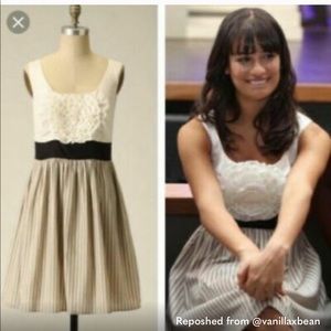 Anthropologie Burlap Bold Boutonnière dress